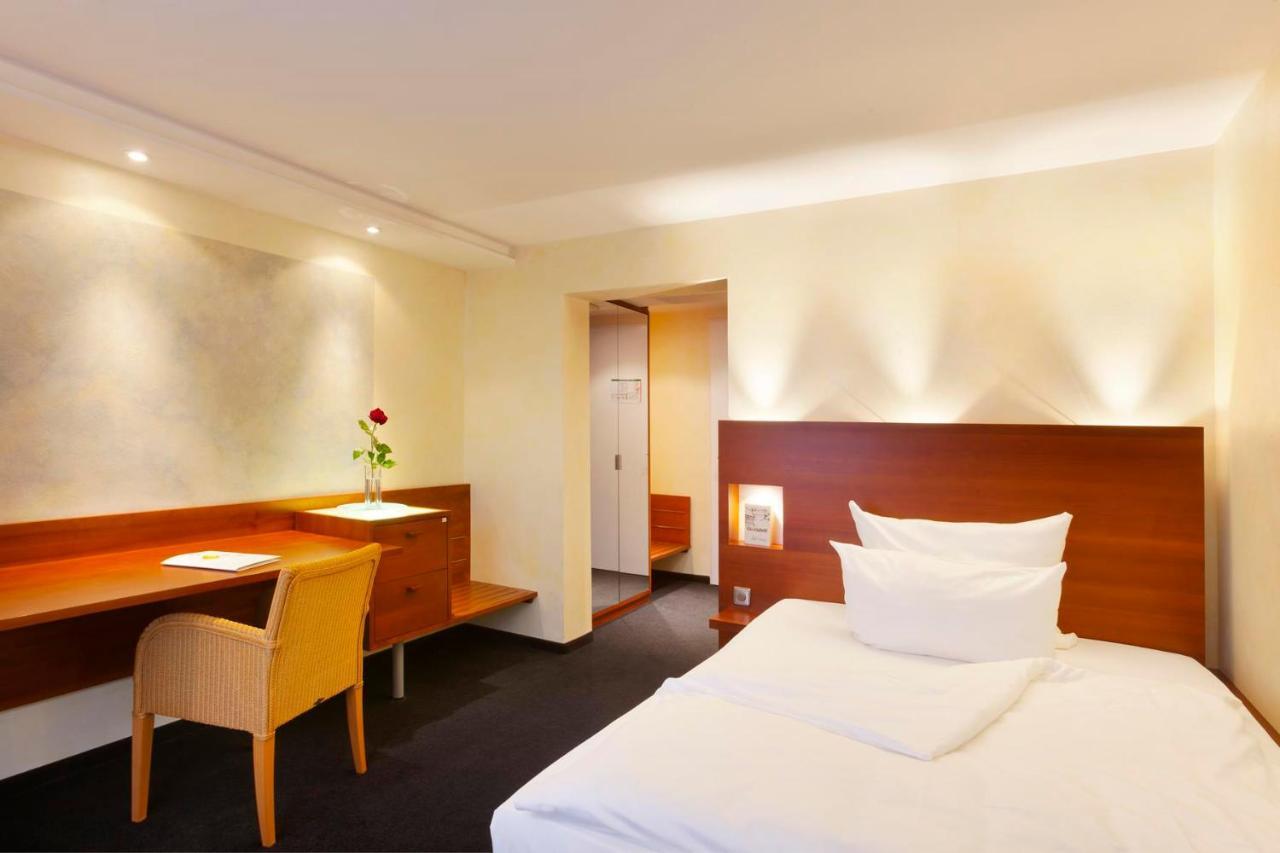 Hotel Adler אספרג מראה חיצוני תמונה